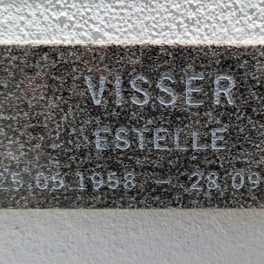 VISSER Estelle 1958-2011
