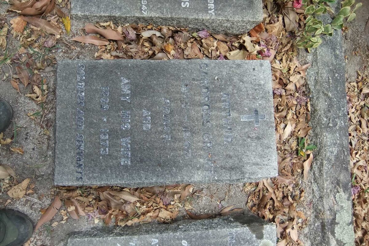 GRANT Arthur Cardross 1875-1947 &amp; Amy 1889-1973