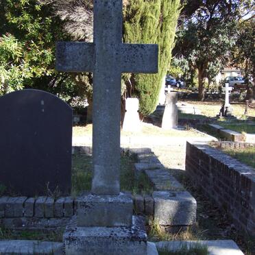 JONES Thomas Edwin 1827- &amp; Ann Emily Johanna 1836-191?