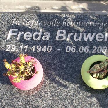 BRUWER Freda 1940-2006