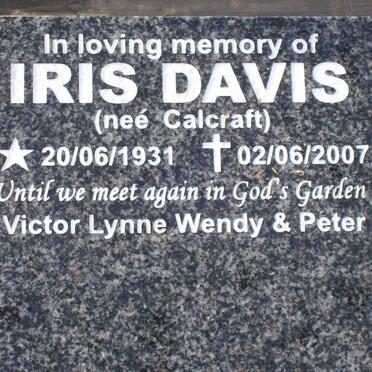 DAVIS Iris nee CALCRAFT 1931-2007