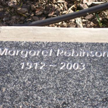 ROBINSON Margaret 1912-2003