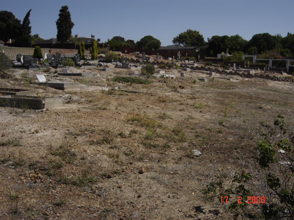 4. Overview of the newer part of the cemetery