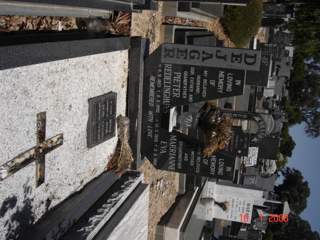 JAGER Pieter Redelinghuys, de 1923-1992 &amp; Marrianne Eva 1925-1999 ::  DE JAGER Neville Peter 1950-1996