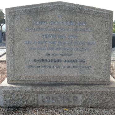 LOUBSER Everhardus Johannes 1885-1961 &amp; Sienie 1886-1948