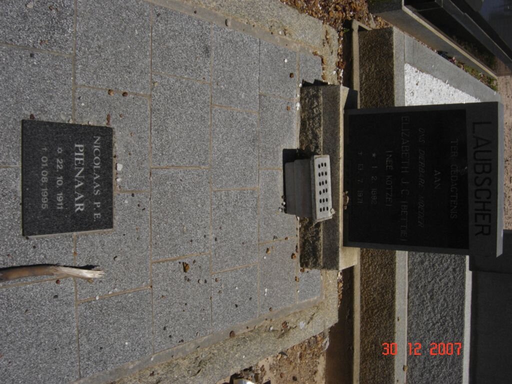 LAUBSCHER Elizabeth J.C. nee KOTZE 1892-1971 :: PIENAAR Nicolaas P.E.  1911-1995