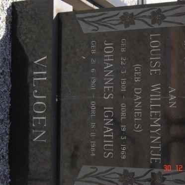 VILJOEN Johannes Ignatius 1901-1984 &amp; Louise Willemyntje DANIELS 1901-1969
