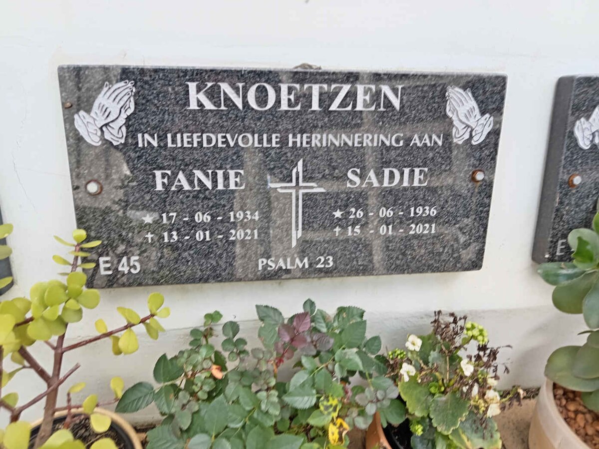 KNOETZEN Fanie 1934-2021 &amp; Sadie 1936-2021