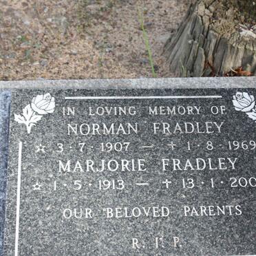 FRADLEY Norman 1907-1969 &amp; Marjorie 1913-2006