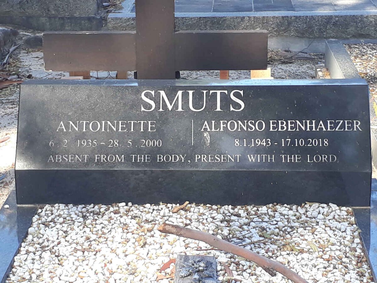 SMUTS Antoinette 1935-2000 :: SMUTS Alfonso Ebenhaezer 1943-2018