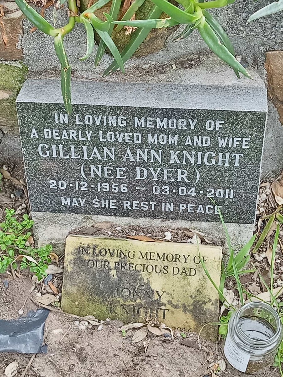 KNIGHT Jonny -2016 &amp; Gillian Ann DYER 1956-2011