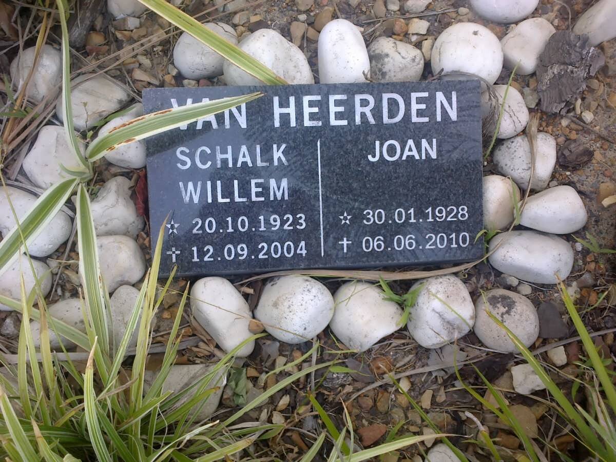 HEERDEN Schalk Willem, van 1923-2004 &amp; Joan 1928-2010