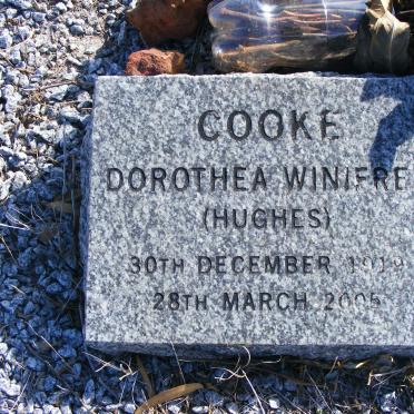COOKE Dorothea Winifred nee HUGHES 1919-2005
