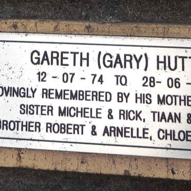 HUTTON Gareth 1974-1995