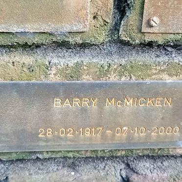 McMICKEN Barry 1917-2000