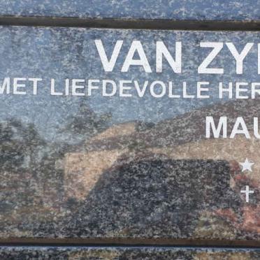 ZYL M.M., van 1929-2008
