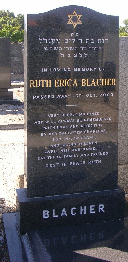 BLACHER Ruth Erica -2000