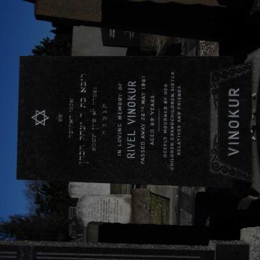 V - Vanne :: Surnames - V