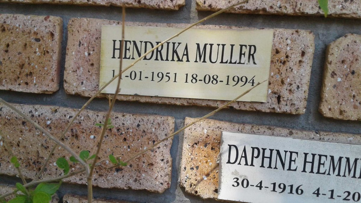 MULLER Hendrika 1951-1994 :: HEMMENS Daphne 1916-2000