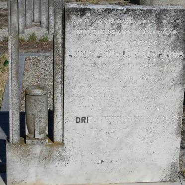 5. Unknown :: Illegible graves