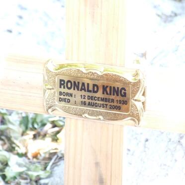 KING Ronald 1930-2009