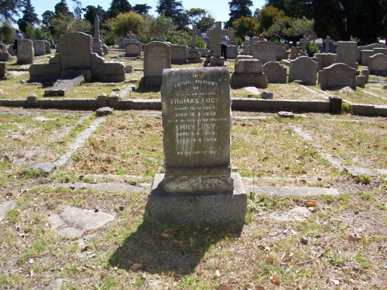 LUCY Thomas &amp; Emily