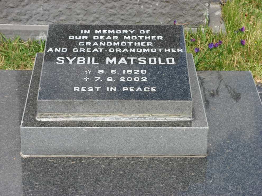 MATSOLO Sybil 1920-2002