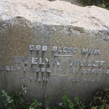 VIOLET Evelyn 1896-1943