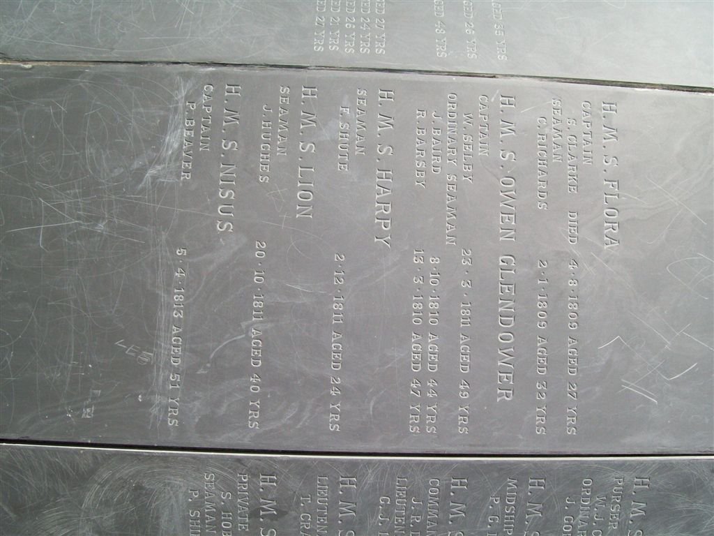 Monument for men buried at sea_04