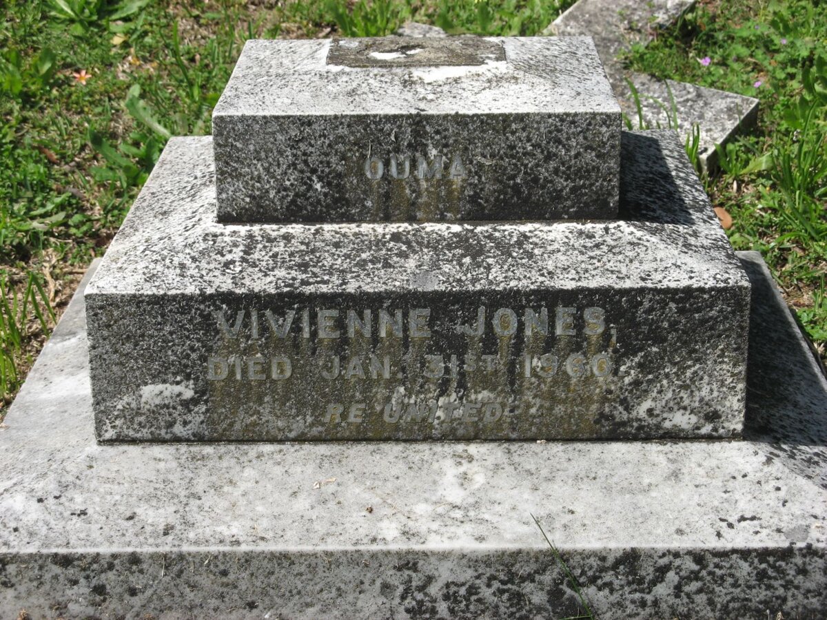 JONES Vivienne -1960