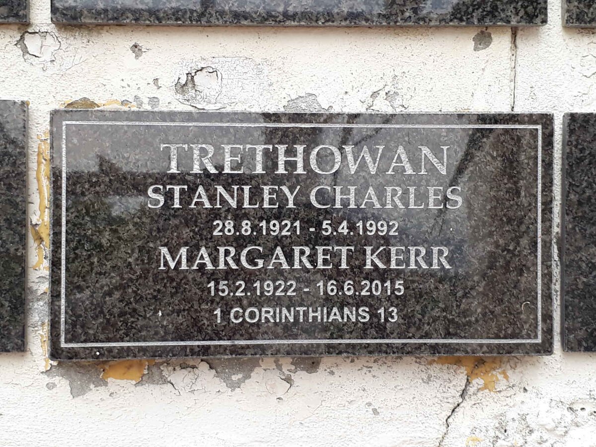 TRETHHOWAN Stanley Charles 1921-1992 &amp; Margaret KERR 1922-2015