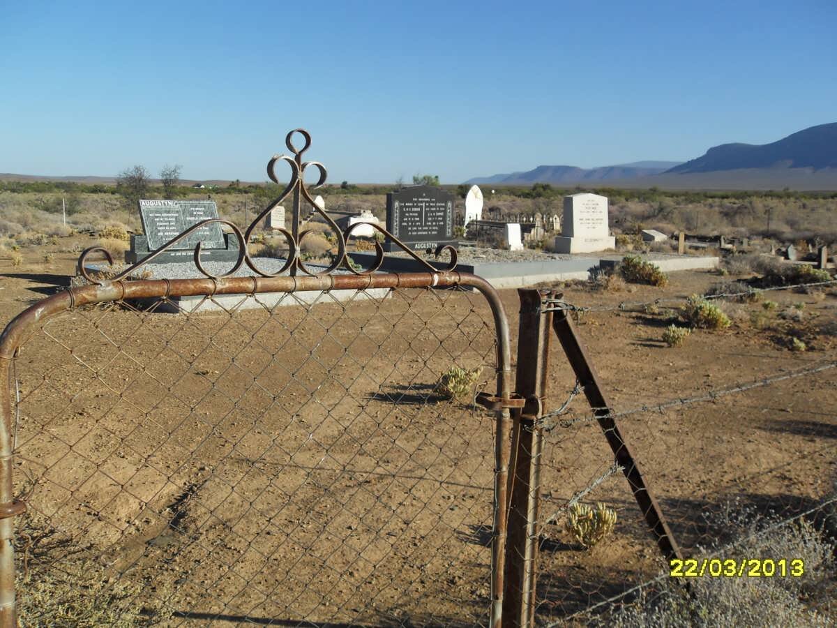 1. Entrance to the cemetery