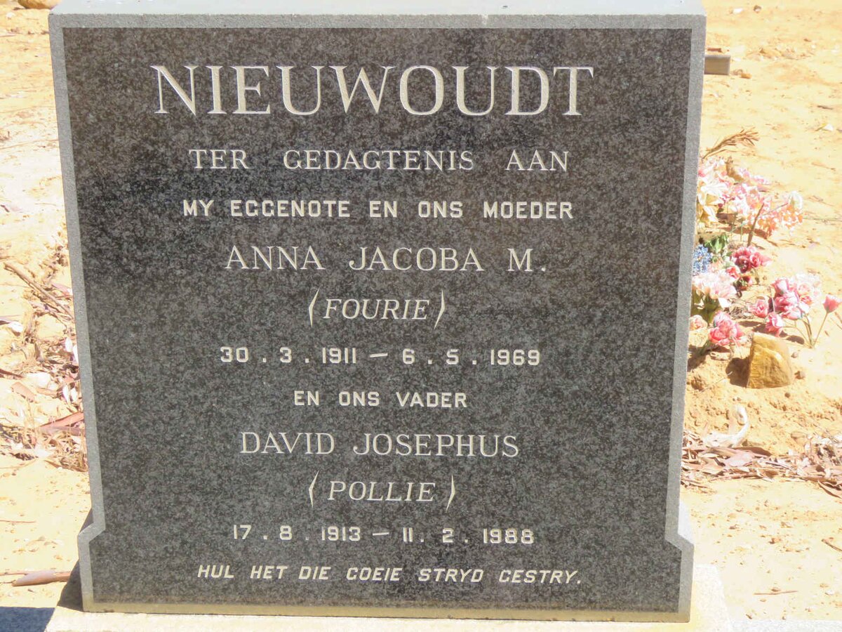 NIEUWOUDT David Josephus 1913-1988 &amp; Anna Jacoba M. FOURIE 1911-1969