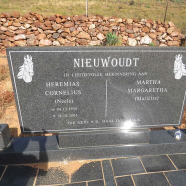 NIEUWOUDT Heremias Cornelius 1938-2003 & Martha Margaretha 