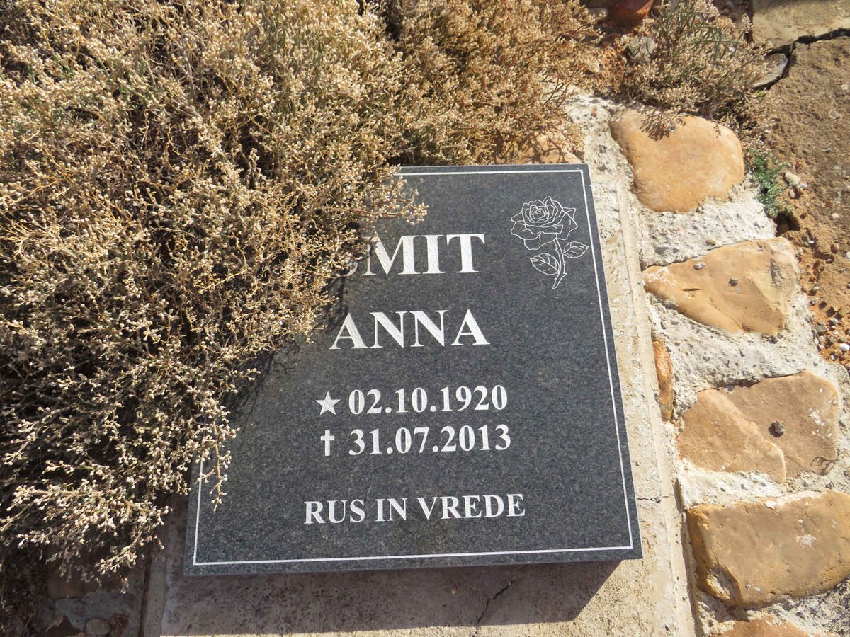 SMIT Anna 1920-2013
