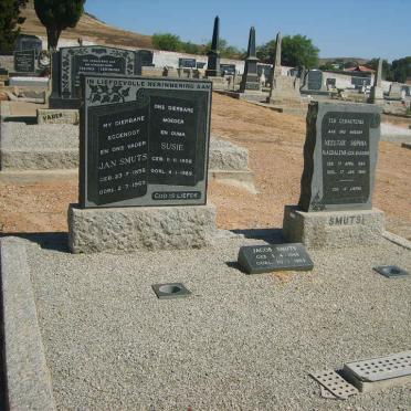SMUTS Jan 1898-1969 &amp; Susie 1908-1989 :: SMUTS Jacob 1948-19?? :: SMUTS Neeltjie Sophia Magdalena nee BASSON 1944-19??