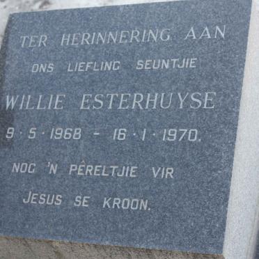 ESTERHUYSE Willie 1968- 1970