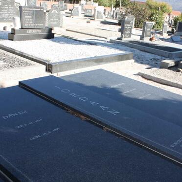 JORDAAN D.J. 1934-1997 &amp; Elmine W.P. 1937-2010