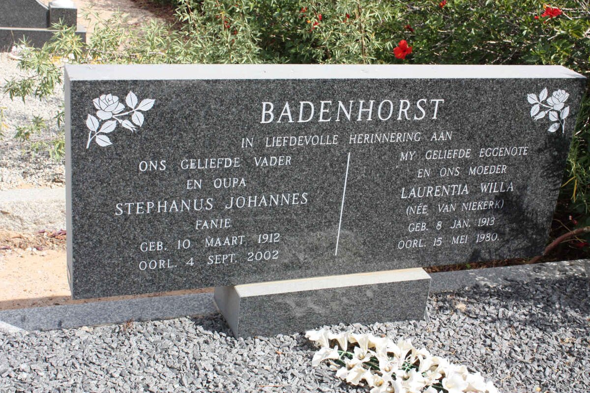 BADENHORST Stephanus Johannes 1912-2002 &amp; Laurentia Willa VAN NIEKERK 1913-1980