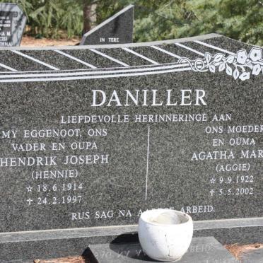 DANILLER Hendrik Joseph 1914-1997 &amp; Agatha Maria 1922-2002