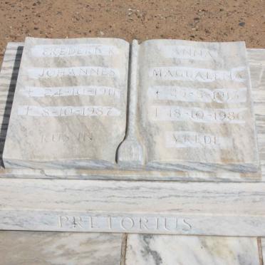 PRETORIUS Frederik Johannes 1911-1987 &amp; Anna Magdalena 1913-1986
