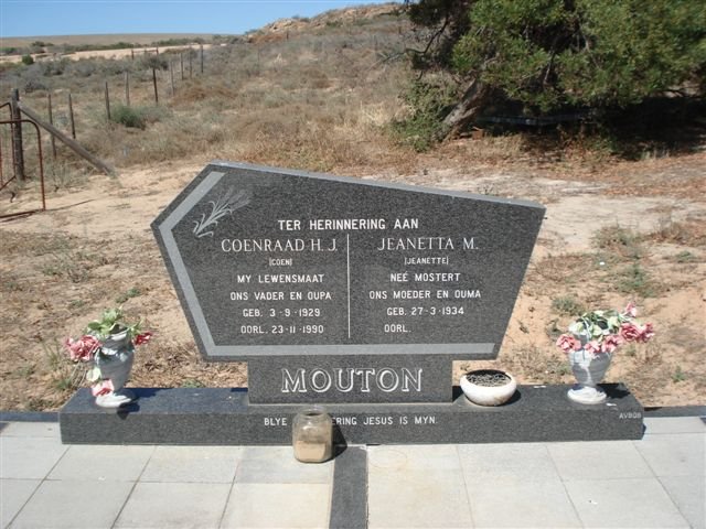 MOUTON Coenraad H.J. 1929-1990 &amp; Jeanetta M. MOSTERT 1934-