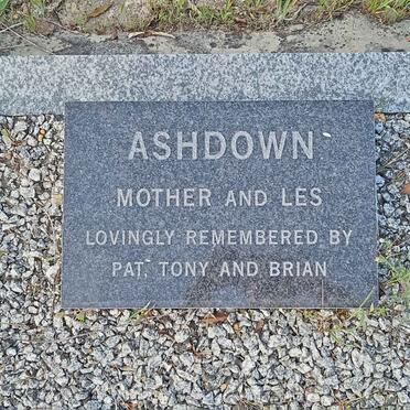ASHDOWN Les & Mother 