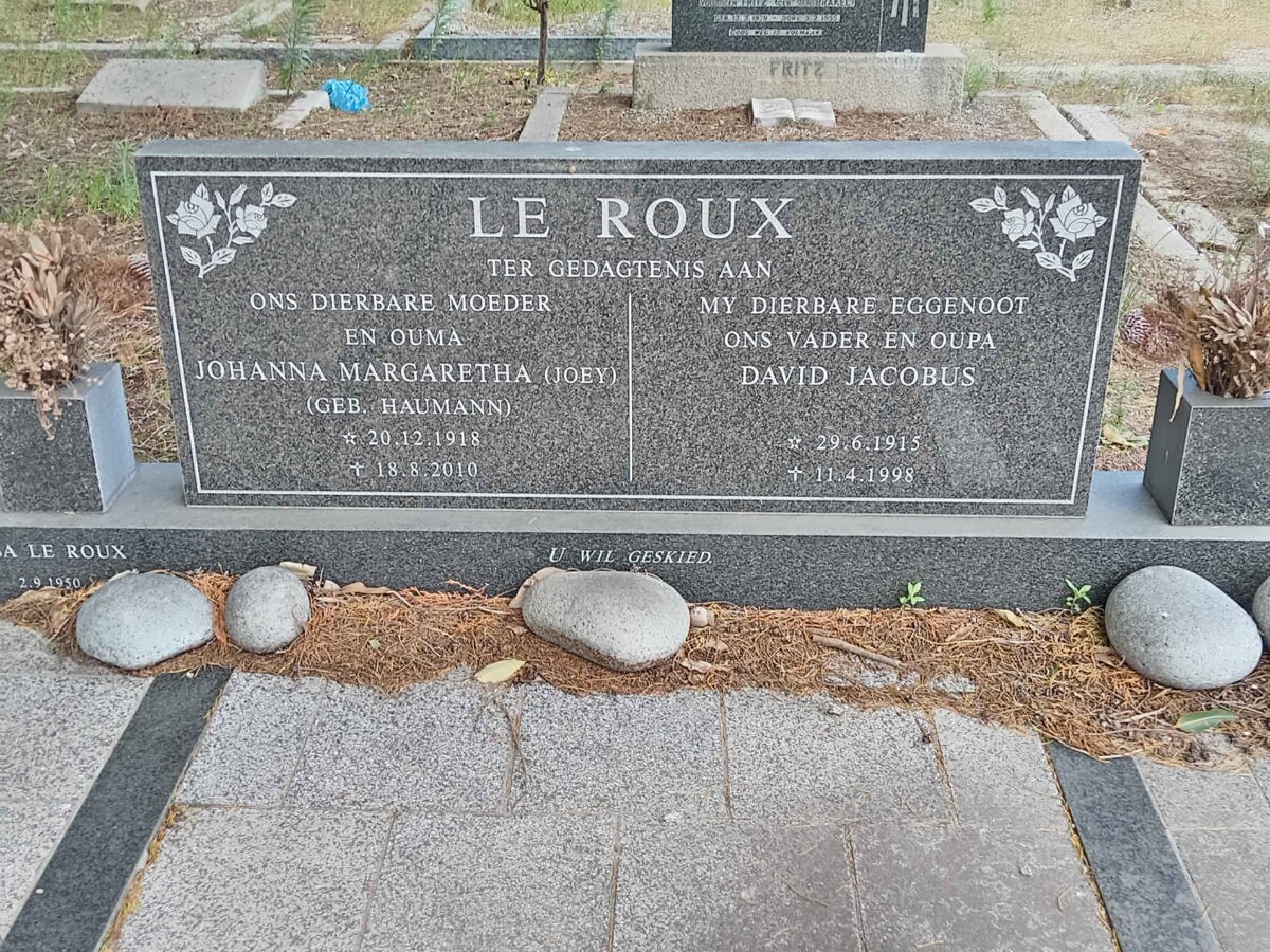 ROUX David Jacobus, le 1915-1998 & Johanna Margaretha HAUMANN 1918-2010