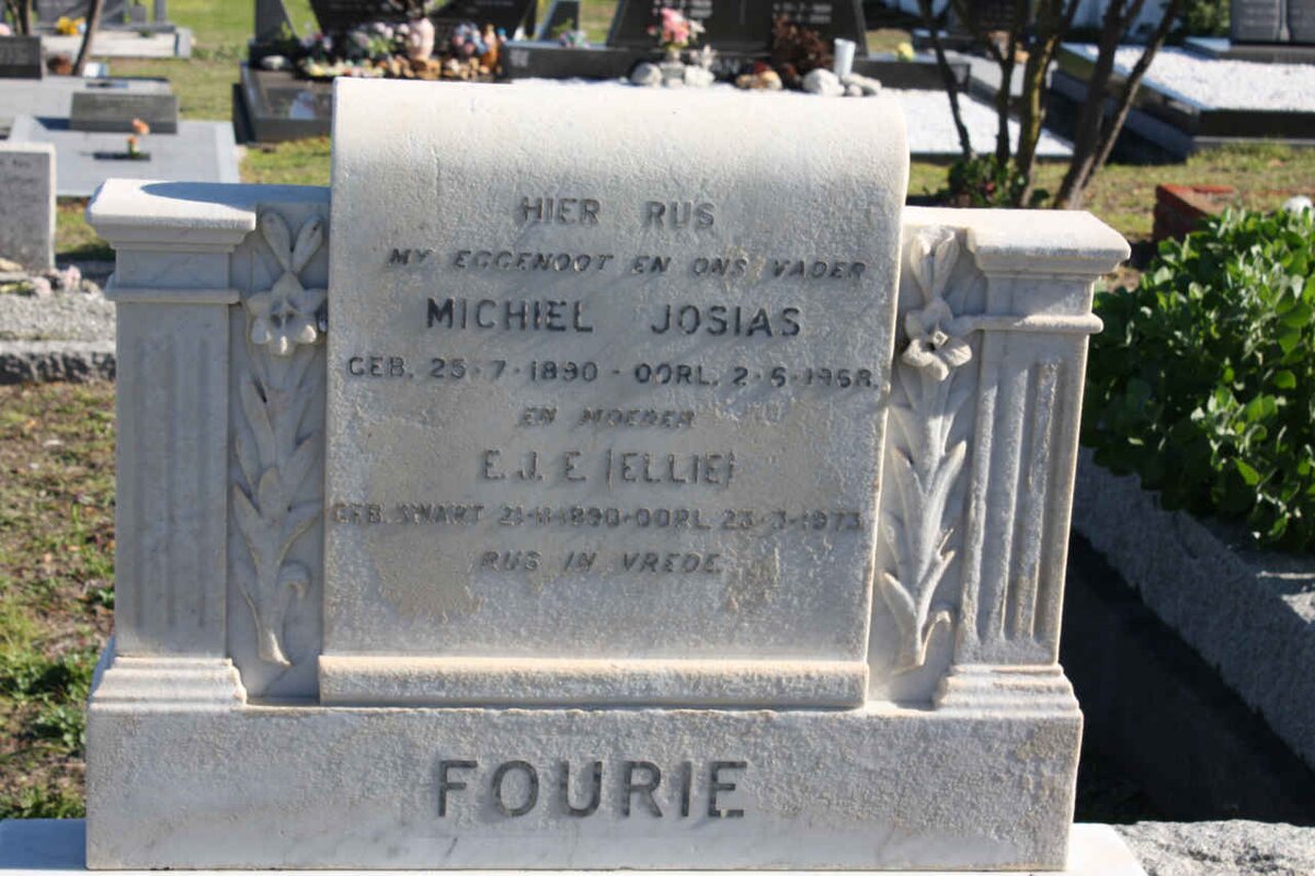 FOURIE Michiel Josias 1890-1958 &amp; E.J.E. 1890-1973