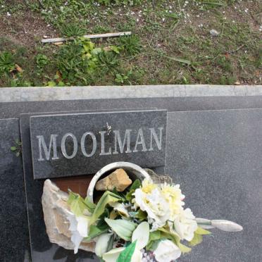 MOOLMAN Andries 1918-1996 &amp; Bawie 1926-2012