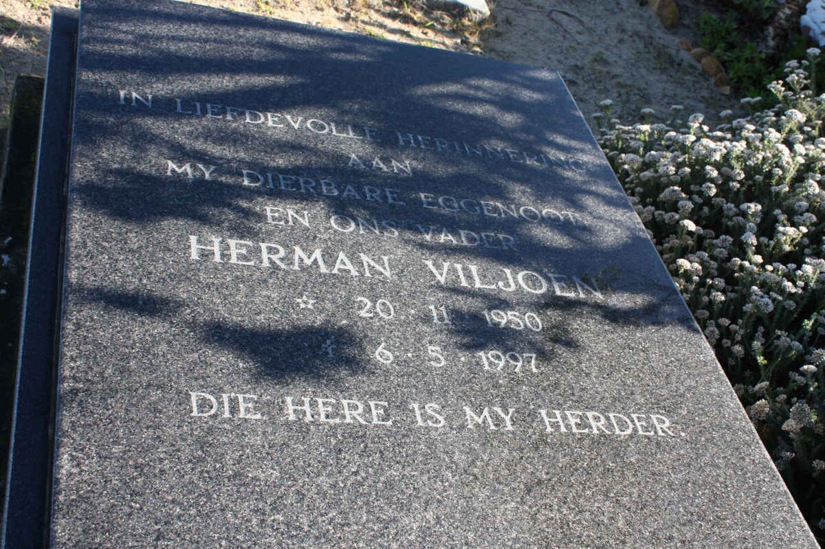 VILJOEN Herman 1950-1997