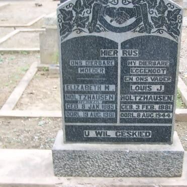 HOLTZHAUSEN Louis J. 1881-1944 &amp;  Elizabeth M. VAN ZYL 1885-1961