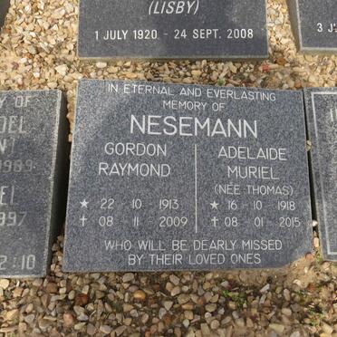 NESEMANN Gordon Raymond 1913-2009 & Adelaide Muriel nee THOMAS 1918-2015
