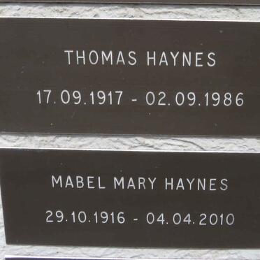 HAYNES Thomas 1917-1986 & Mabel Mary 1916-2010